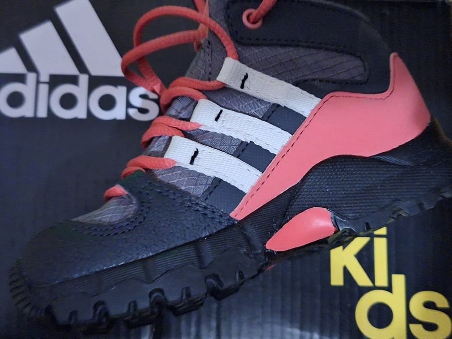 Маратонки 23 номер adidas