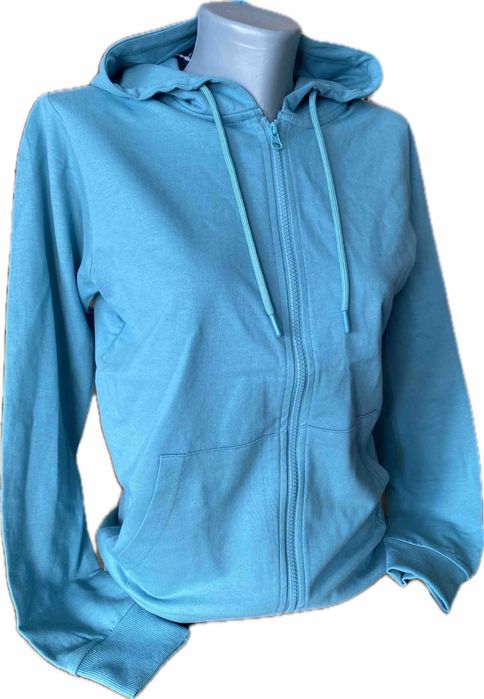 На едро!Дамски горници с цип и джобове 10 лв  (6 бр в серия S,M,L,XL)