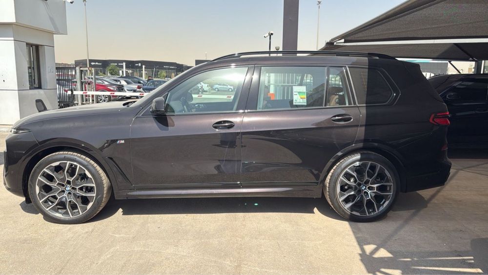 BMW X7 xDrive 40i 2025 individual В Наличии