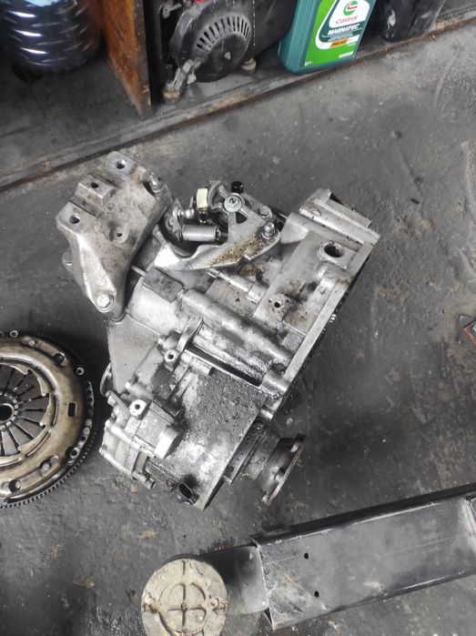 Стартер електромотор за голф 4 бора Сеат Ауди а3 1.9 131кс