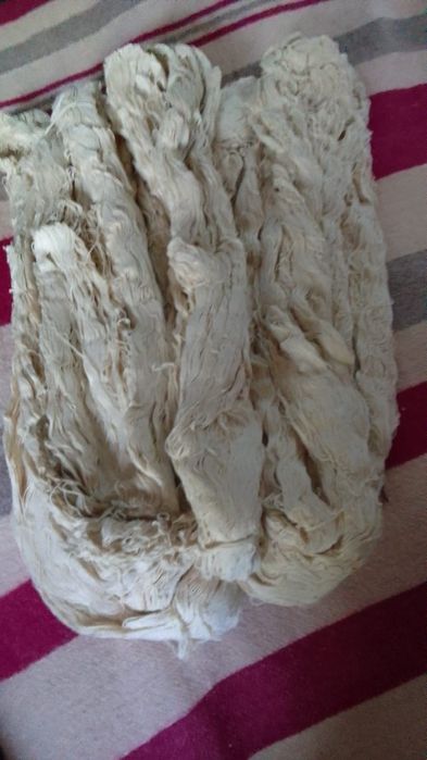 Urzeală, Fire bumbac. Pentru țesături manuale.