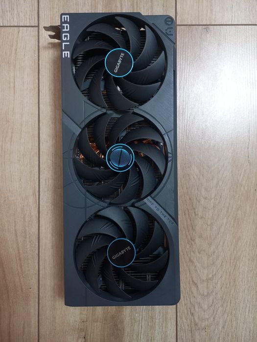 Видеокарта gigabyte rtx 4080 Eagle OC 16gb