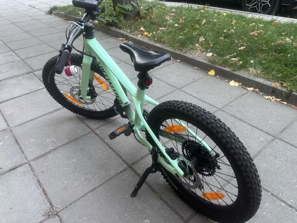 Детски велосипед 20” цола SPECIALIZED