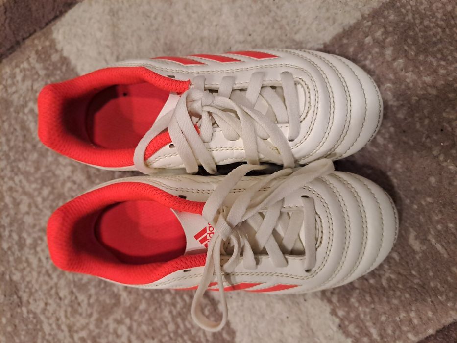 Бутонки / футболни обувки 281/2 Adidas