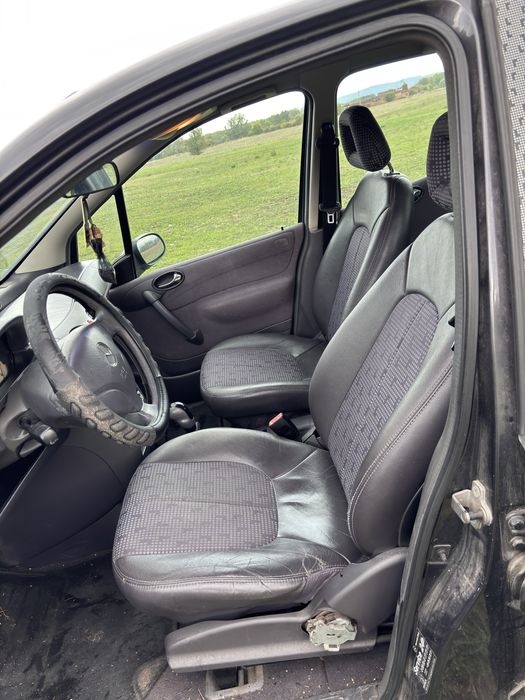 Mercedes A160 на части