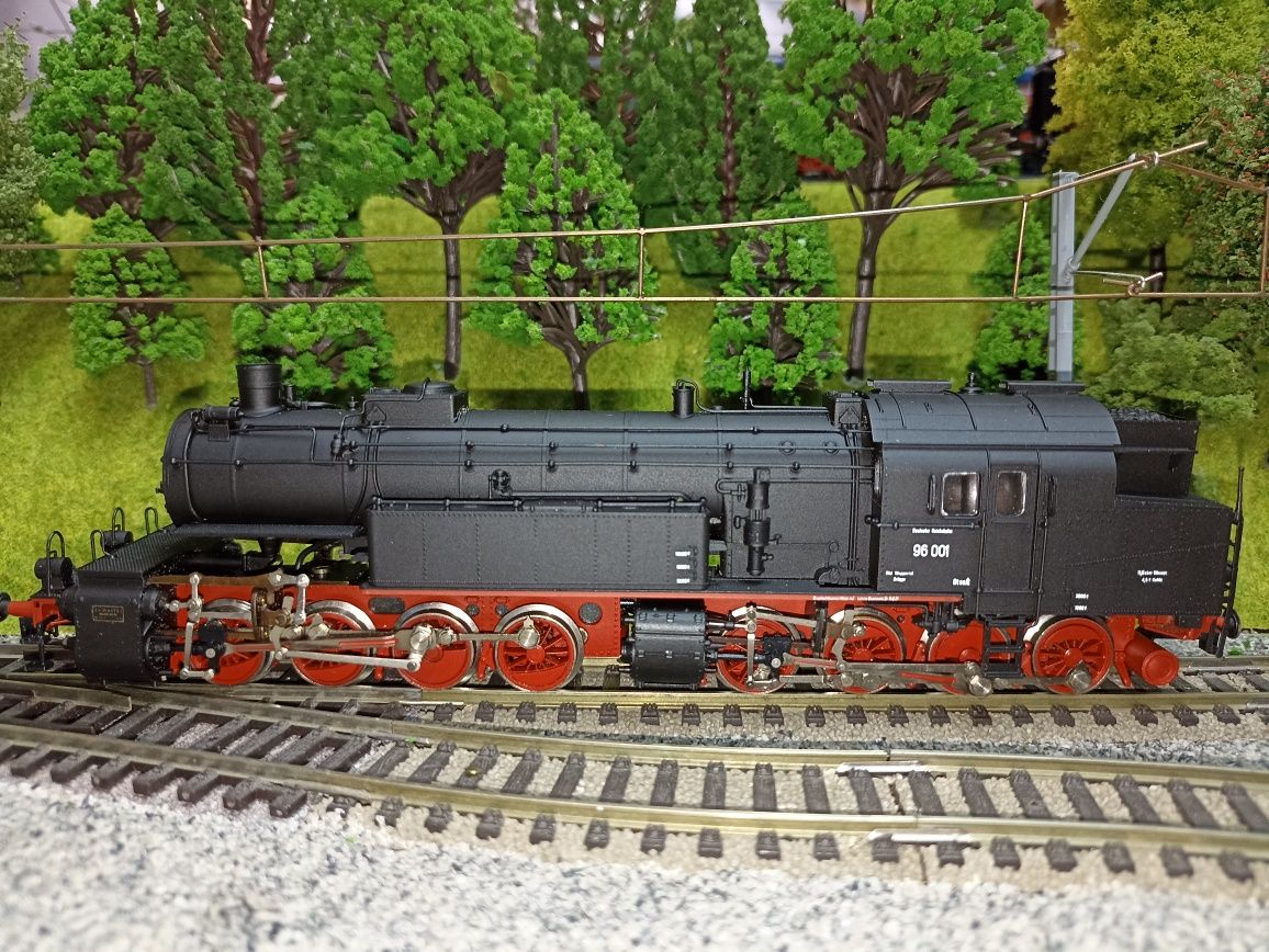 Locomotiva cu aburi HO BR96 Mallet Rivarossi trenulețe diorama