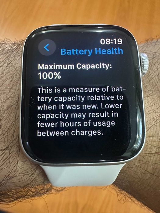 Apple Watch SE2 (2024), GPS + Cellular, 44mm NOU