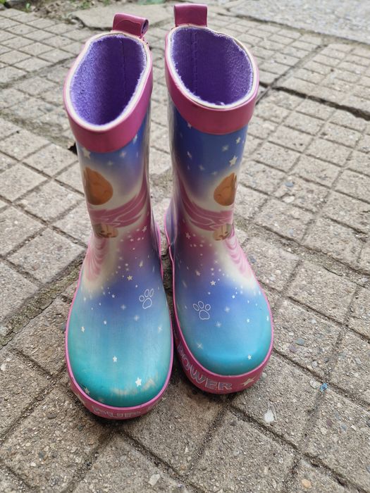 Гумени    ботуши