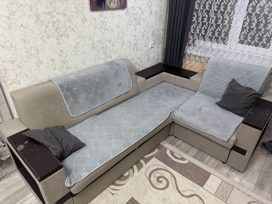 Продам Диван угловой
