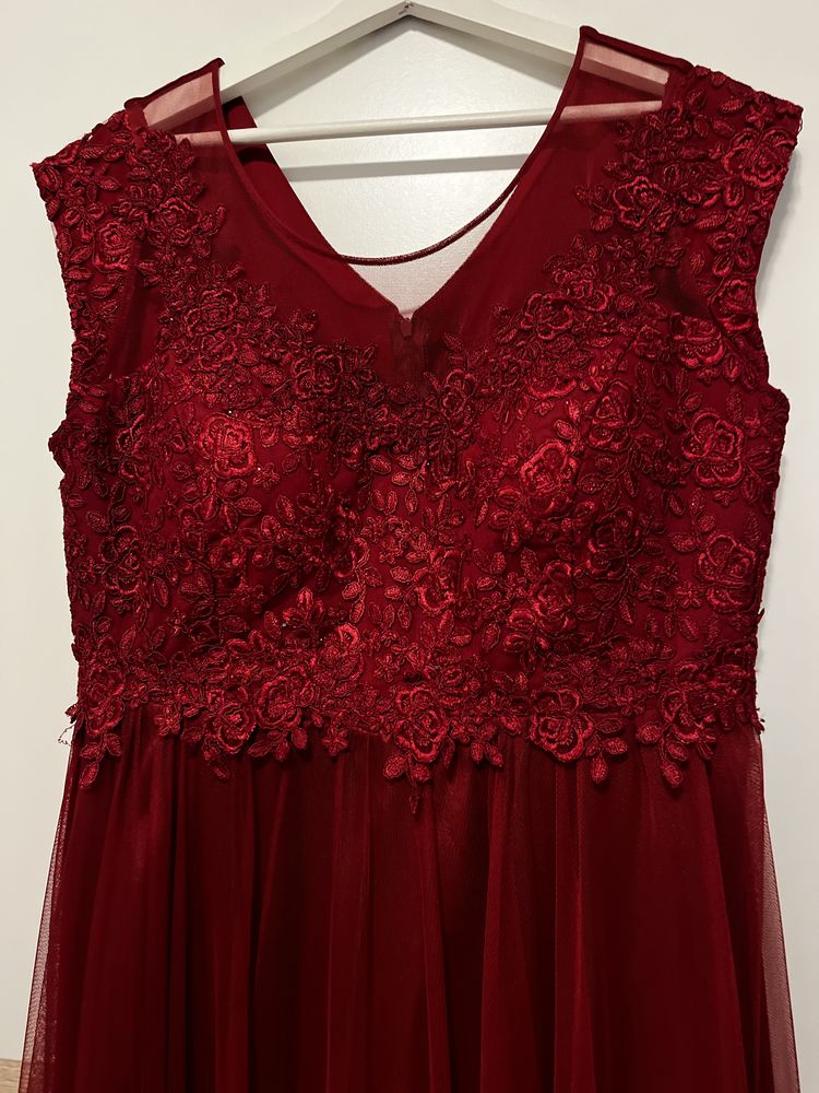 Rochie rosie eleganta de ocazie ca noua