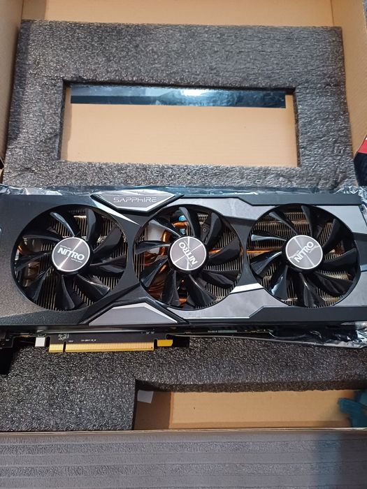 Видео карта Nitro Radeon R9 Fury