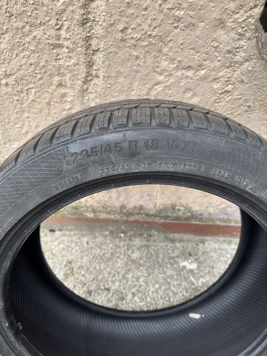 Зимни гуми 2бр. Continental 225/45/18
