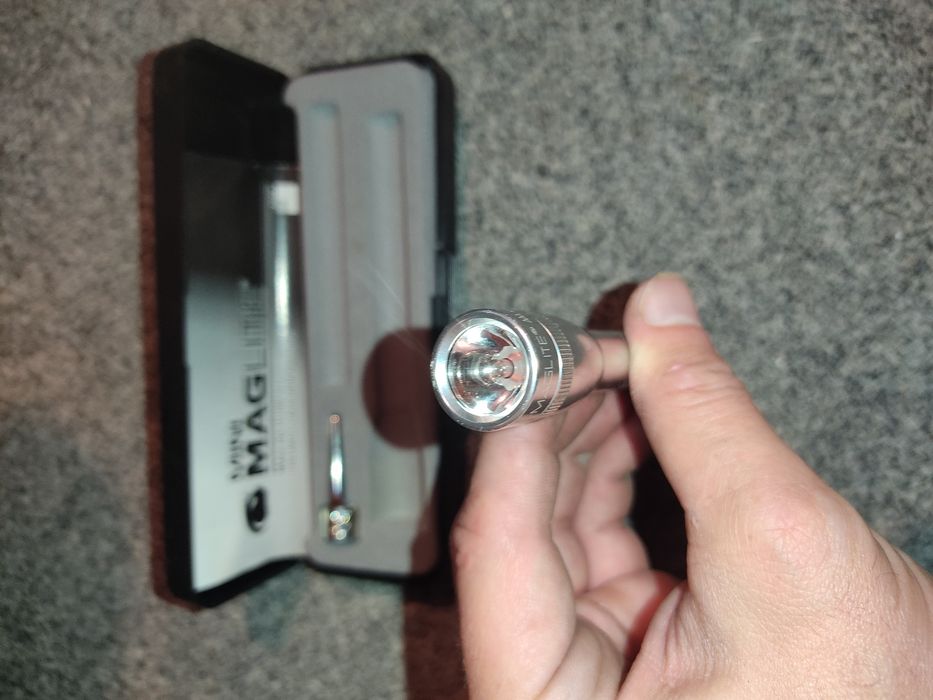 Lanterna Mini MagLite cu led