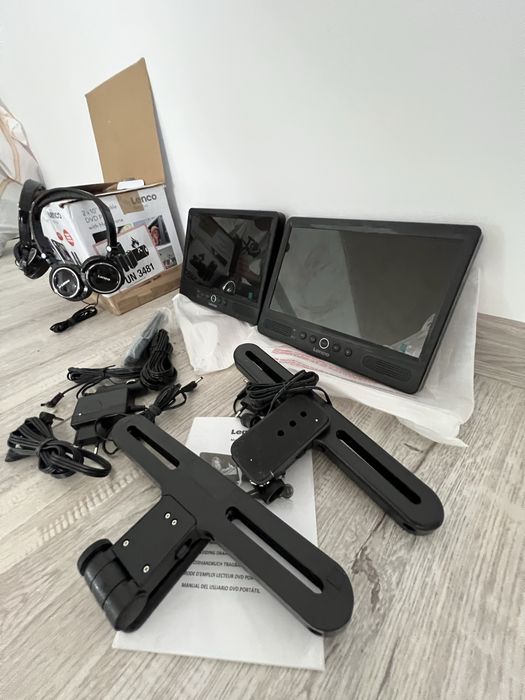 Tablete pentru masina lenco portable dvd player