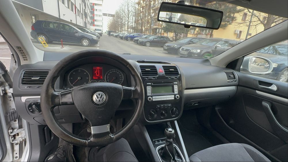 Vând golf 5/V 1.9/ 105cp recent adus din germania fara nici o problema