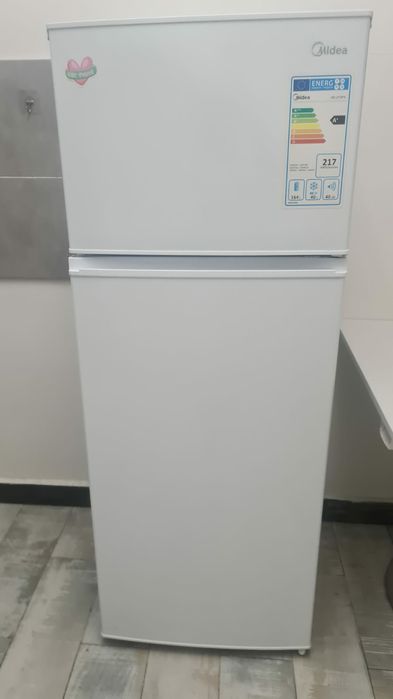 Холодильник Midea HD-273FN