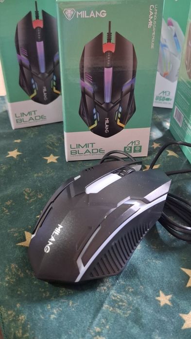 Mouse gaming cu fir