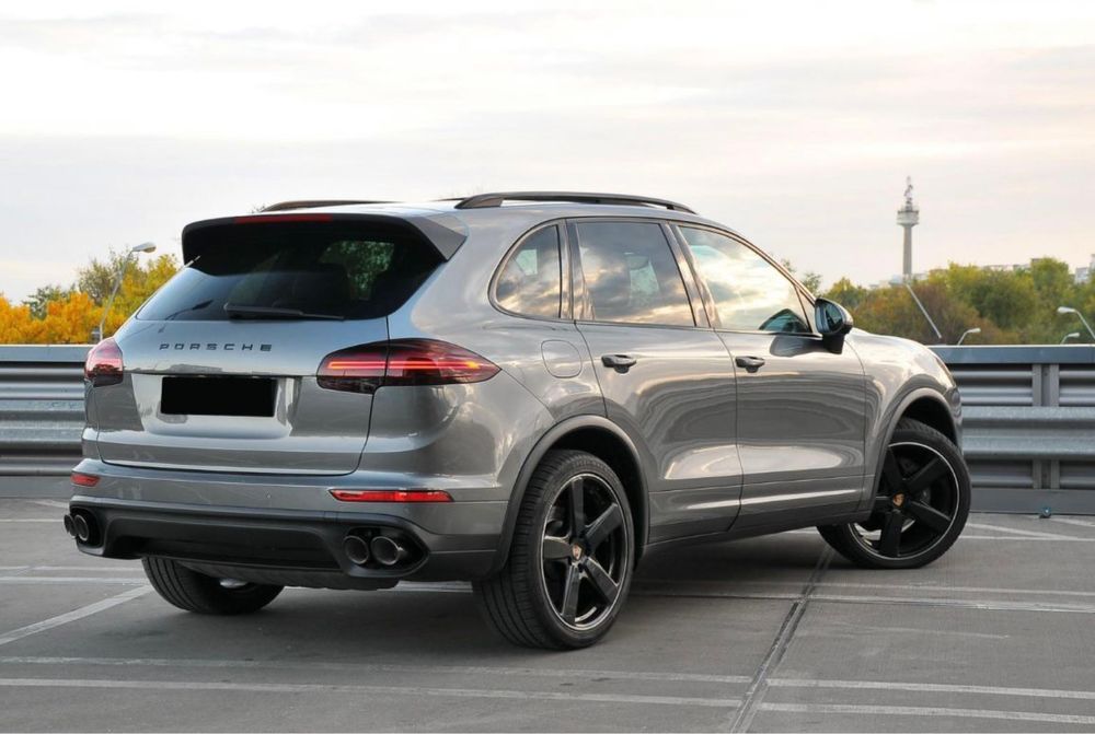 Porsche Cayenne 262 CP