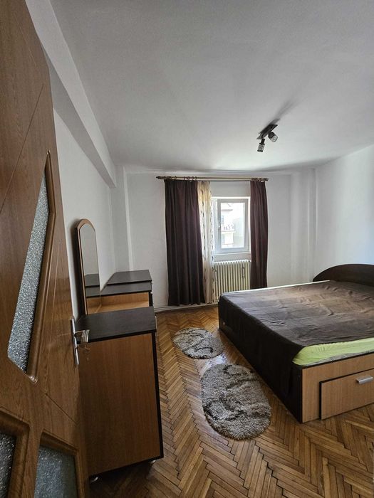Inchiriez apartament Cetate, Alba Iulia , 3 camere