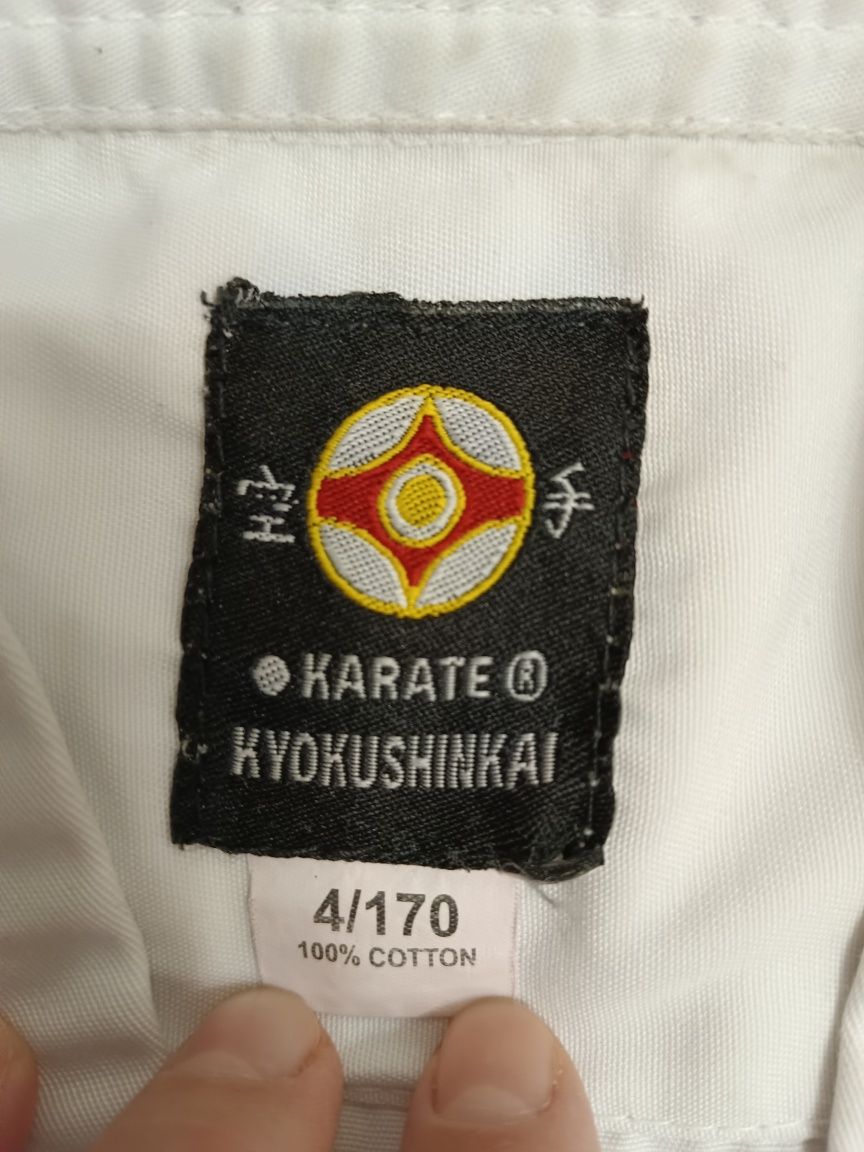 Продам Кимоно для занятий каратэ кёкушинкай