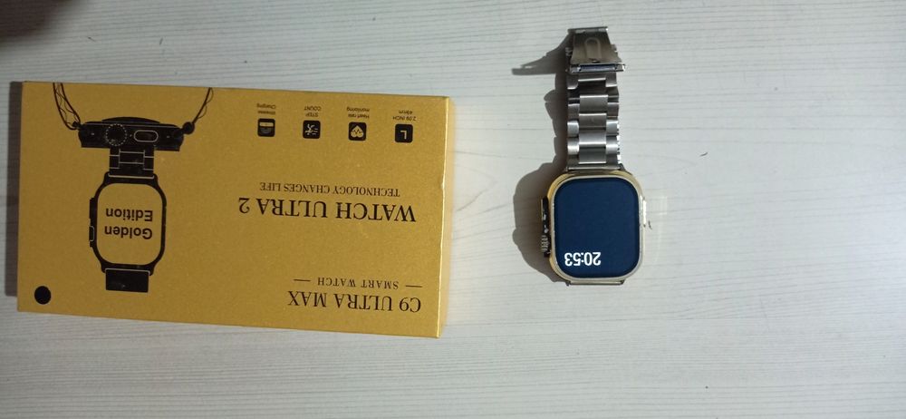 Смарт часовник с резервна каишка