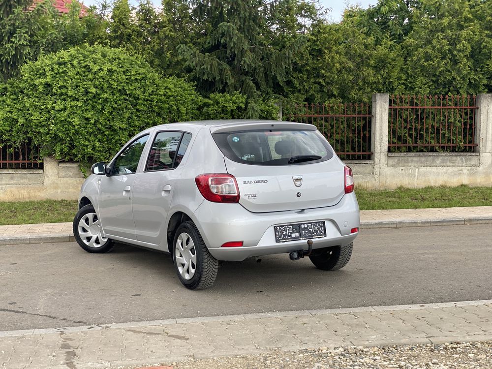 Dacia sandero /2015/ 898 ccm/