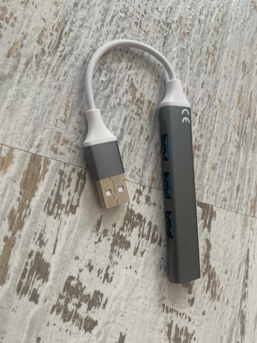 4-в-1 USB Хъб – Бърз трансфер и зареждане за Mac, Windows и други
