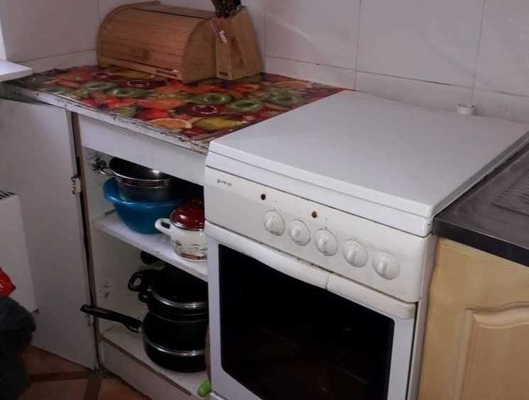 Дава се под наем Едностаен апартамент в Пловдив, Център - 24 кв.м за 102 € - Снимка #2