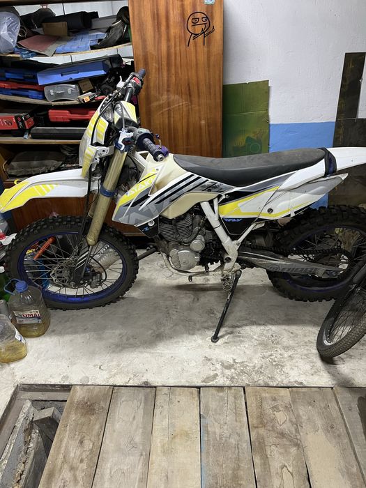 Мотоцикл продам 250сс