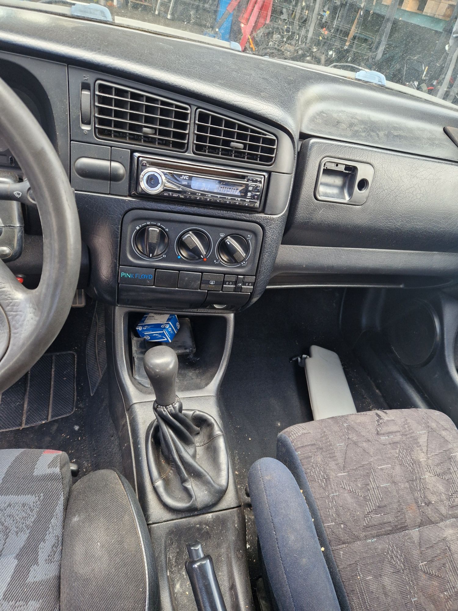 Golf 3 GTI (на части)