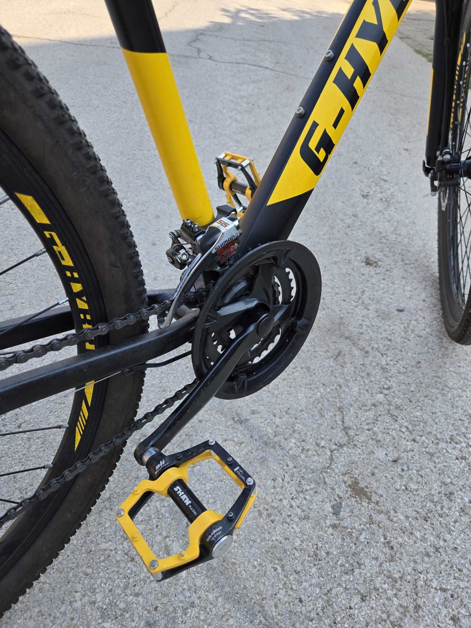 G - Hybrid mountain bike siza M