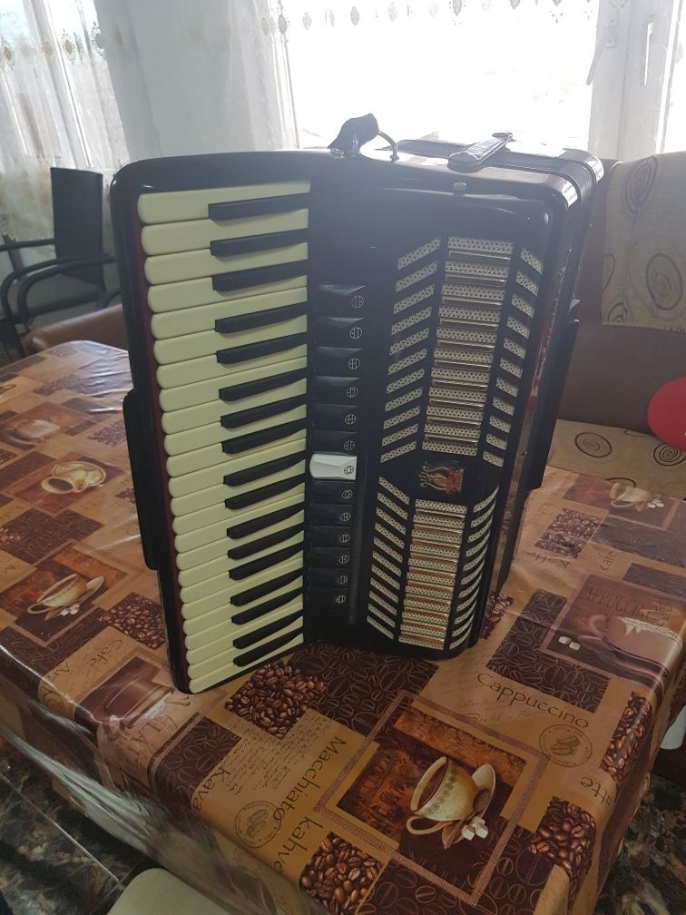 Vand acordeon PAROT