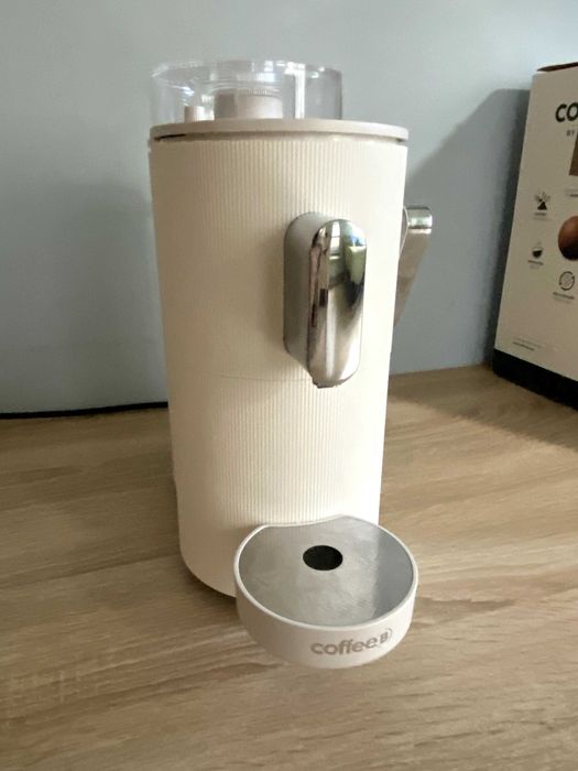 Kафемашина с капсули Coffee B by Cafe Royal