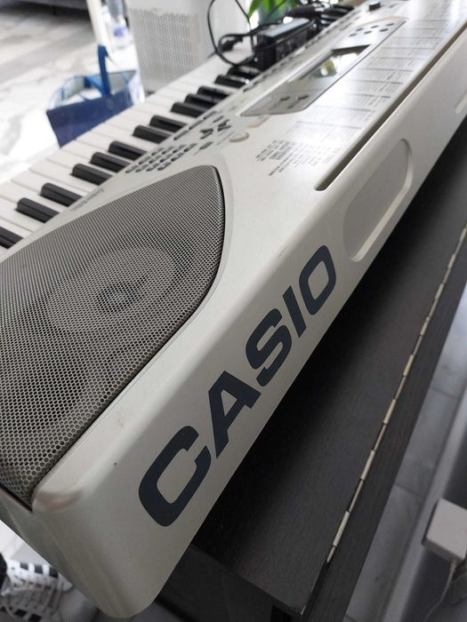 Casio CTK‑900 – Orgă electronică 61 clape, MIDI, stare excelentă