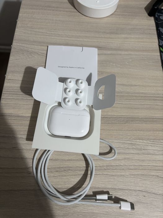 Vand AirPods Pro2-noi,sigilate,originale