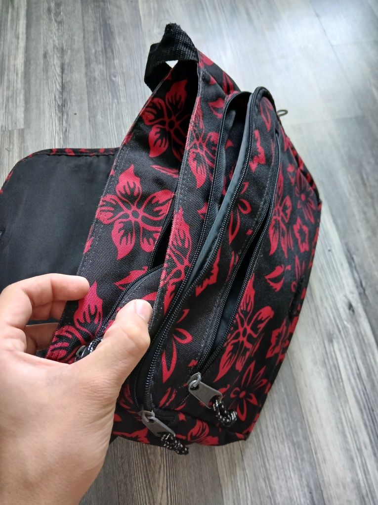 Чанти Eastpak и Quiksilver