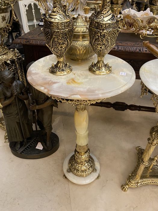 Masa onix și bronz masiv