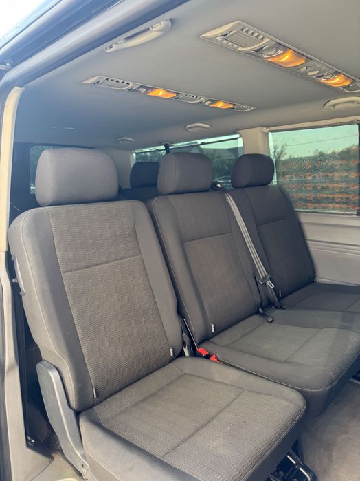 VW caravelle T5-1.9 tdi 9 locuri Model Lung