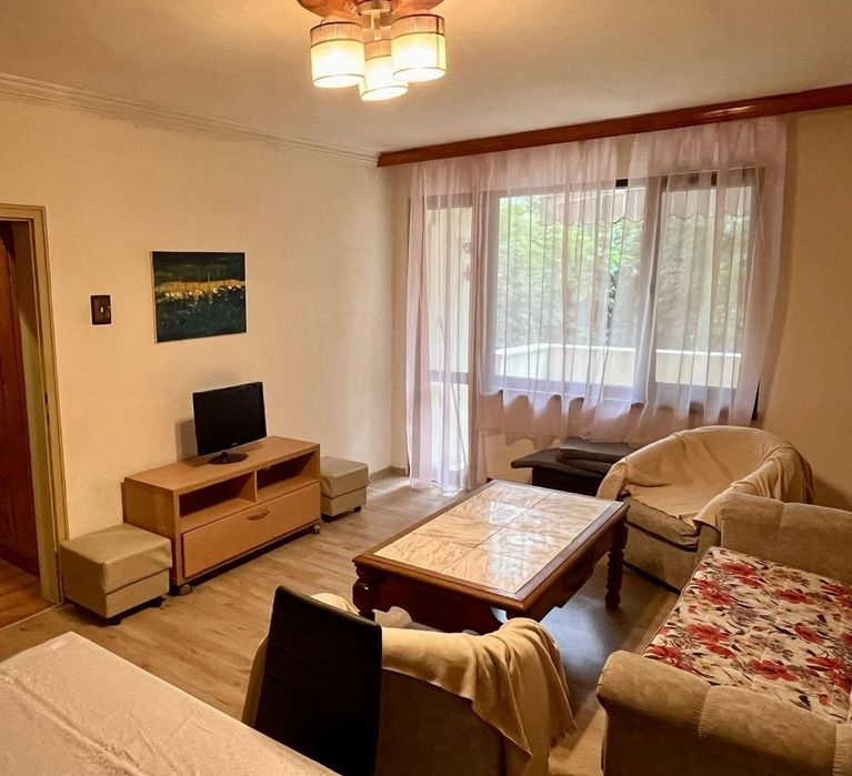 Дава се под наем Тристаен апартамент в Пловдив, Съдийски - 85 кв.м за 502 € - Снимка #1