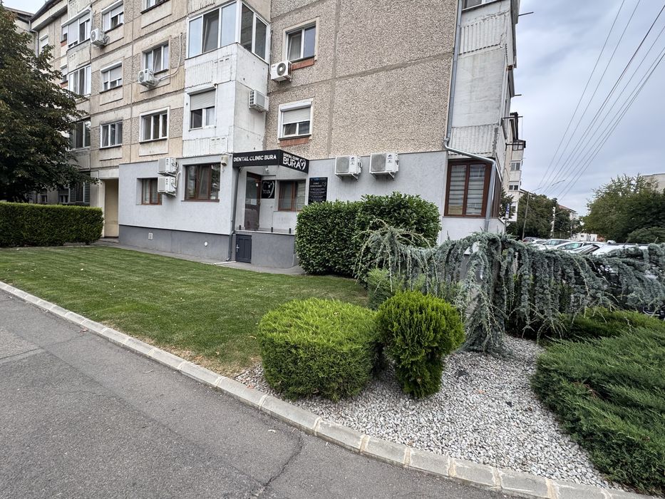 Inchiriez 2 ture cabinet stomatologic