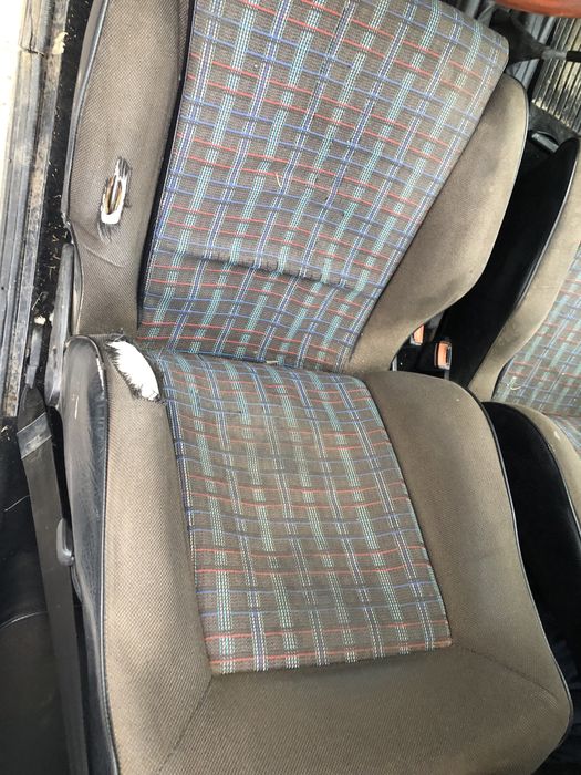 Polo mk2 1.3 75кс 1991г
