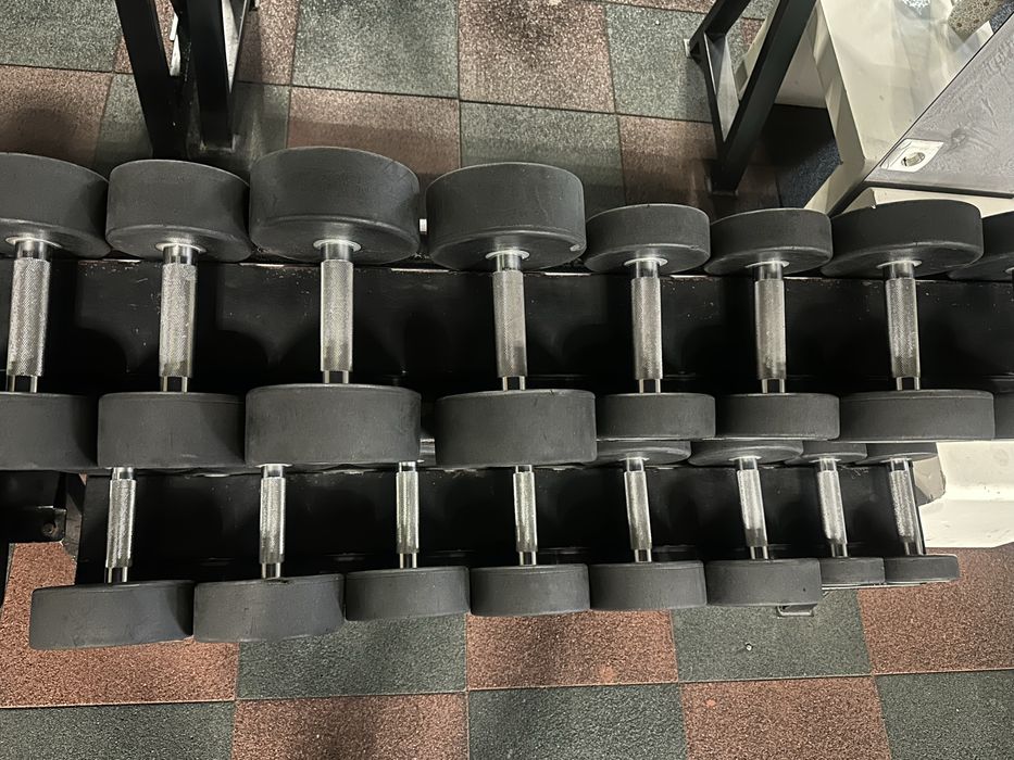 Професионални дъмбели technogym 5 до 40 кг сет