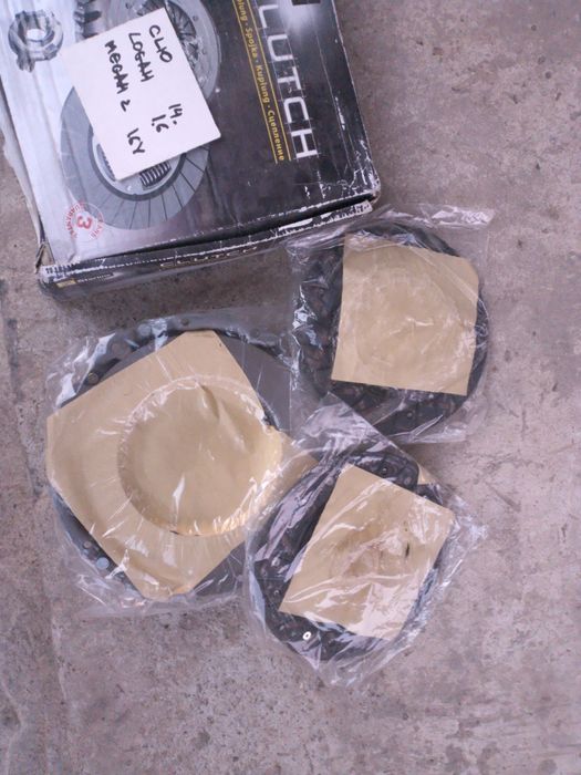 Vînd ambreiaj nou clio Megan 2 Logan 14 16 16 v