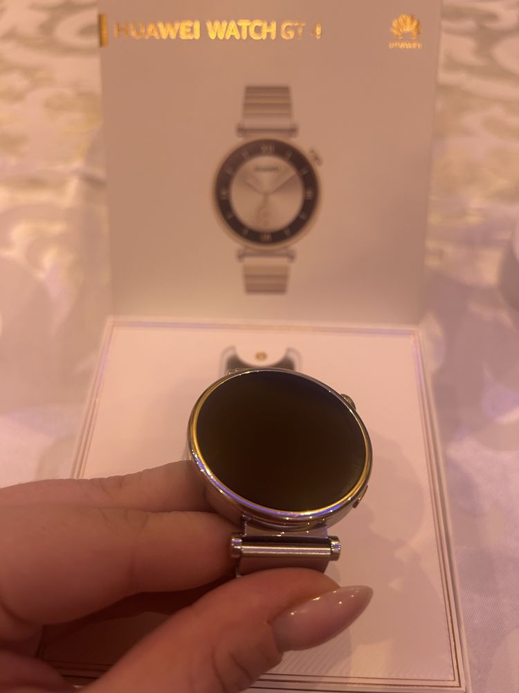 Часовник Huawei Watch GT4