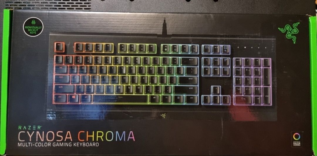 Tastatura razer cynosa chroma