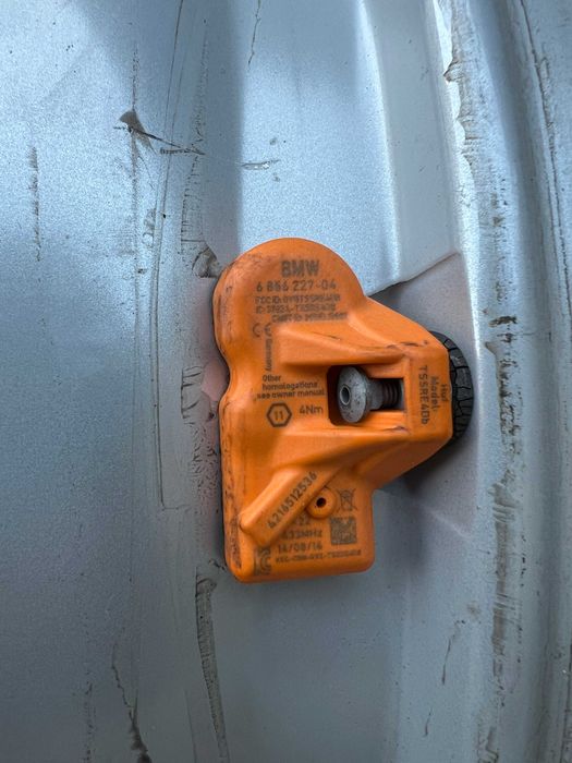 Jante BMW 5x120 cu anvelope iarna 225/55 R17 noi Dot 2025