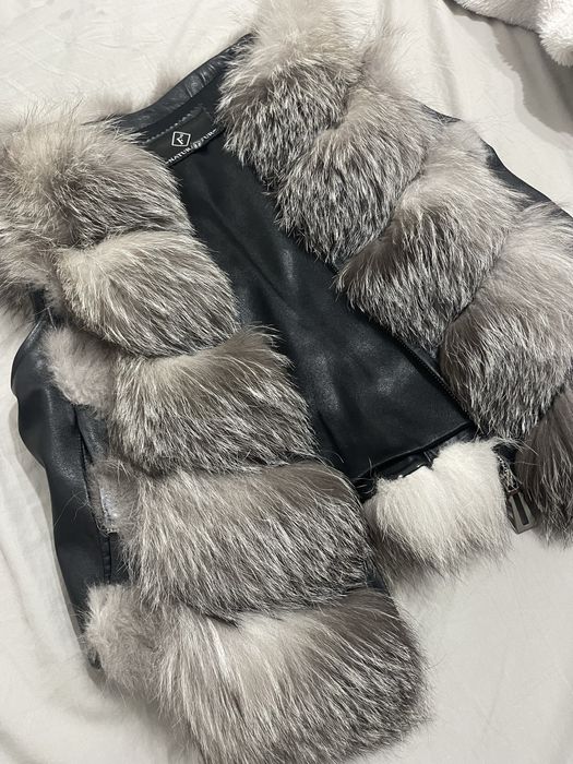 Haina de blana din vulpe naturala