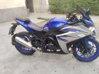 Moto R3 motosikl