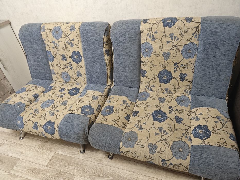 Продаю кресла 2 шт