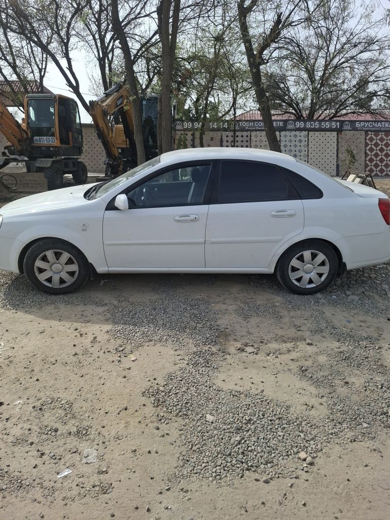 Lacetti 2013 toza probek